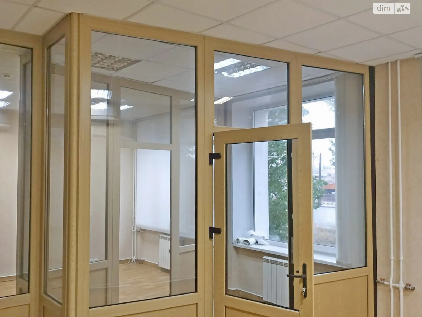Здається в оренду офіс 63 кв. м в бізнес-центрі, цена: 28820 грн - фото 1