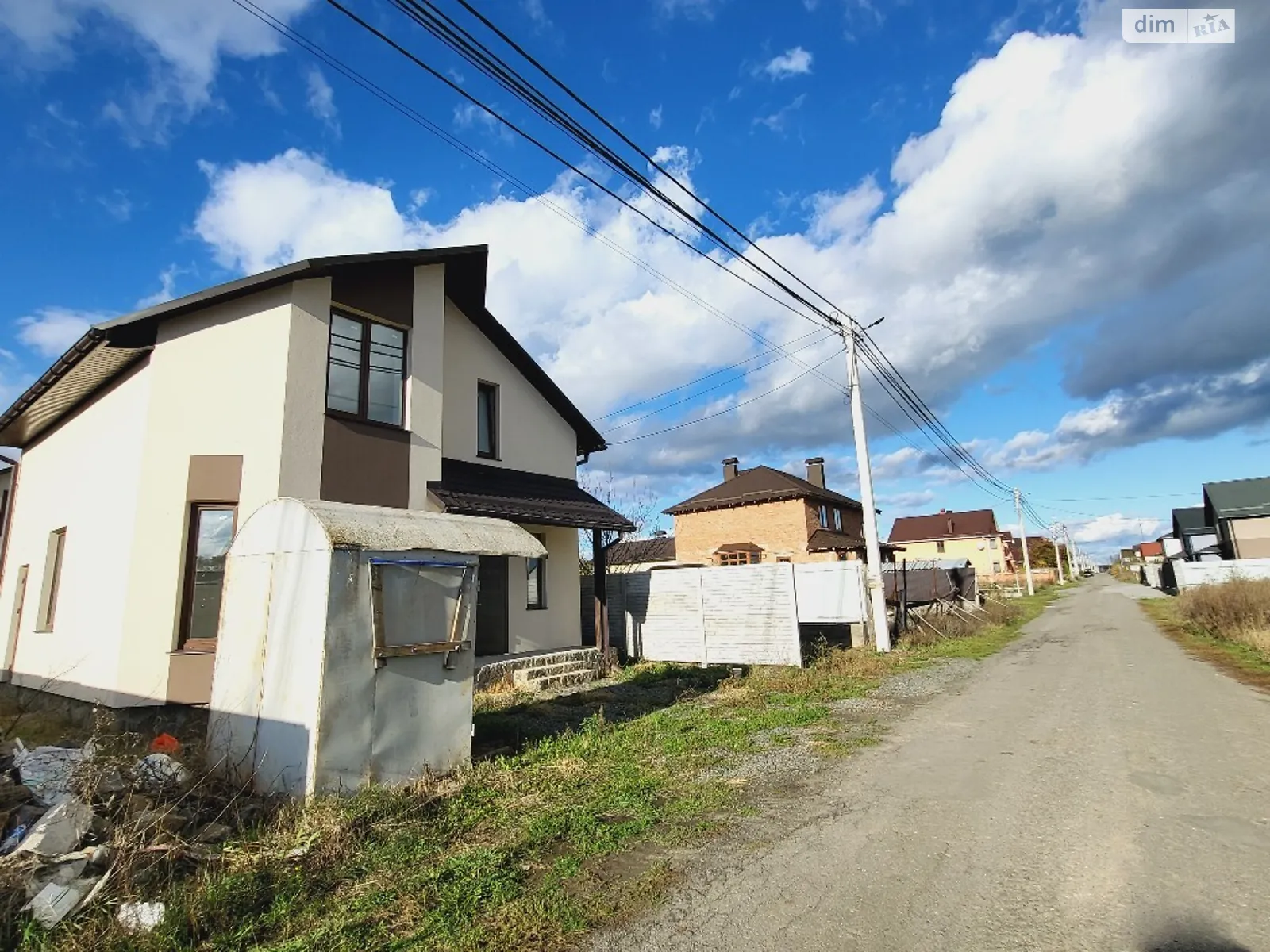 Продается дом на 2 этажа 120 кв. м с подвалом, цена: 96000 $ - фото 1