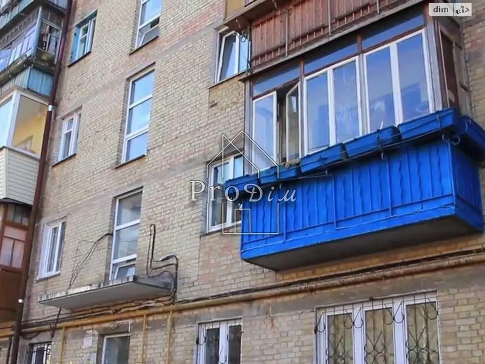Продается 2-комнатная квартира 46.1 кв. м в Киеве, просп. Голосеевский(40-летия Октября), 120 корпус 2