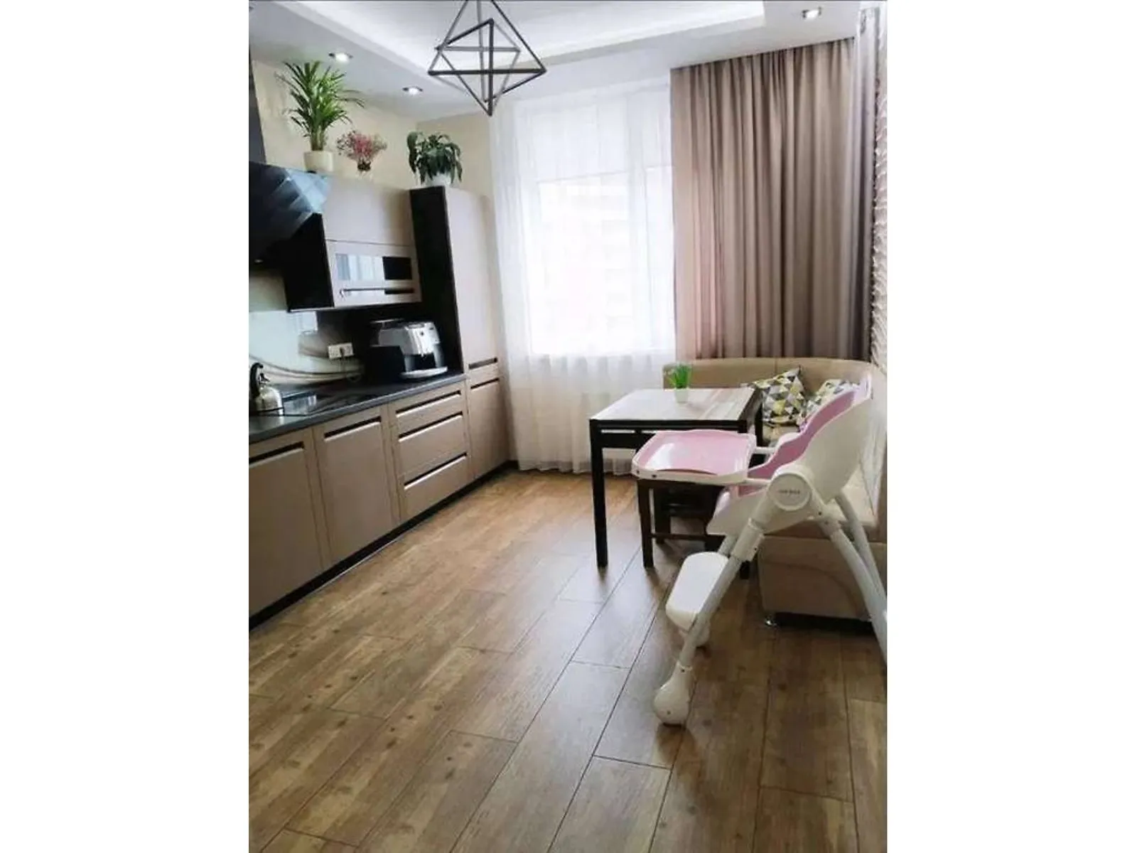 Продается 2-комнатная квартира 64.6 кв. м в Одессе, ул. Березовая - фото 1