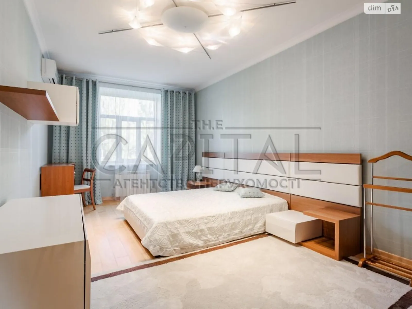 Сдается в аренду 3-комнатная квартира 138 кв. м в Киеве - фото 2