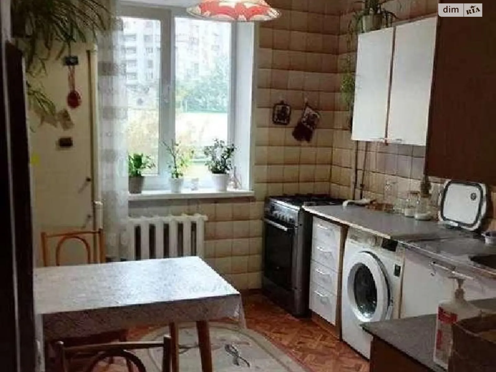 Продается 3-комнатная квартира 72 кв. м в Киеве, ул. Драгоманова, 25 - фото 1