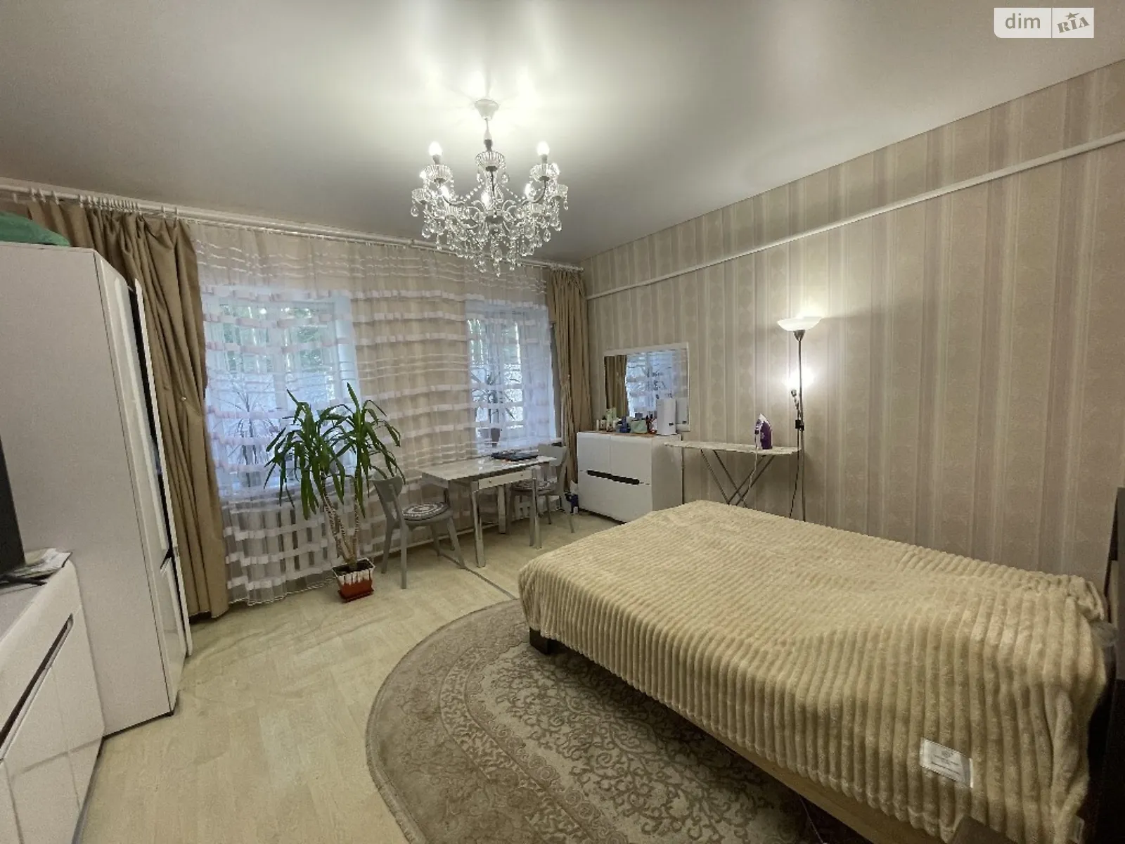 Продается 2-комнатная квартира 41 кв. м в Одессе, ул. Раскидайловская