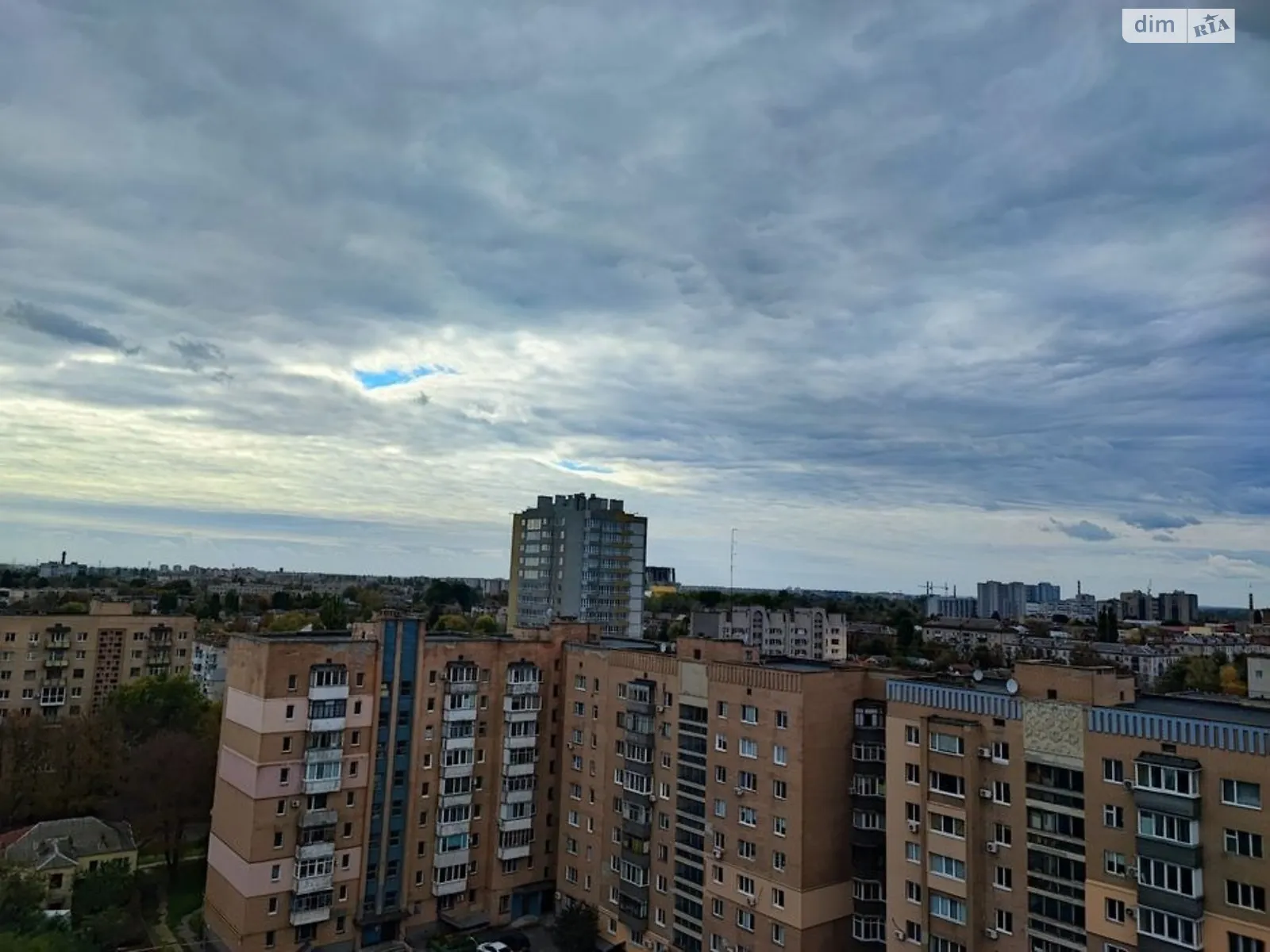 Продается 5-комнатная квартира 170 кв. м в Черкассах, ул. Гоголя, 302 - фото 1