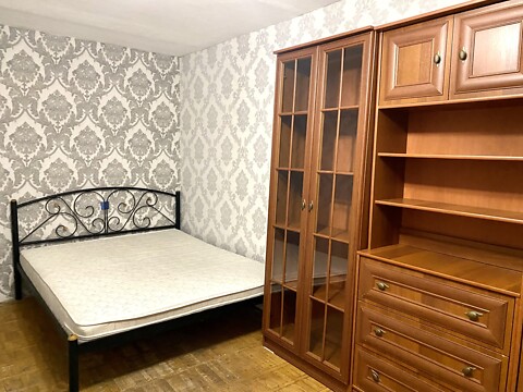 Сдается в аренду 1-комнатная квартира 30 кв. м в Киеве, ул. Михаила Котельникова, 80