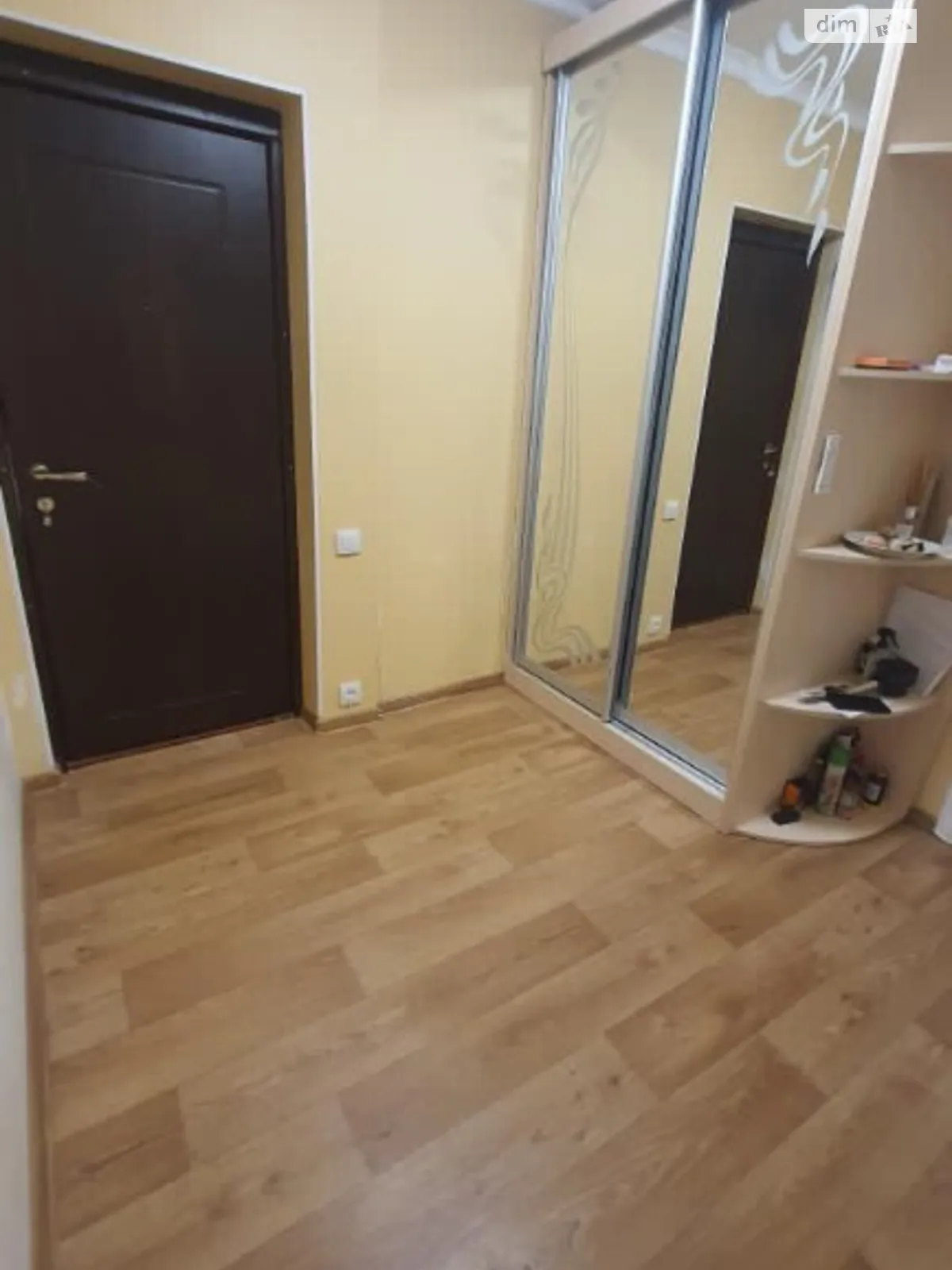 Продается 1-комнатная квартира 61.5 кв. м в Николаеве, ул. Южная - фото 1