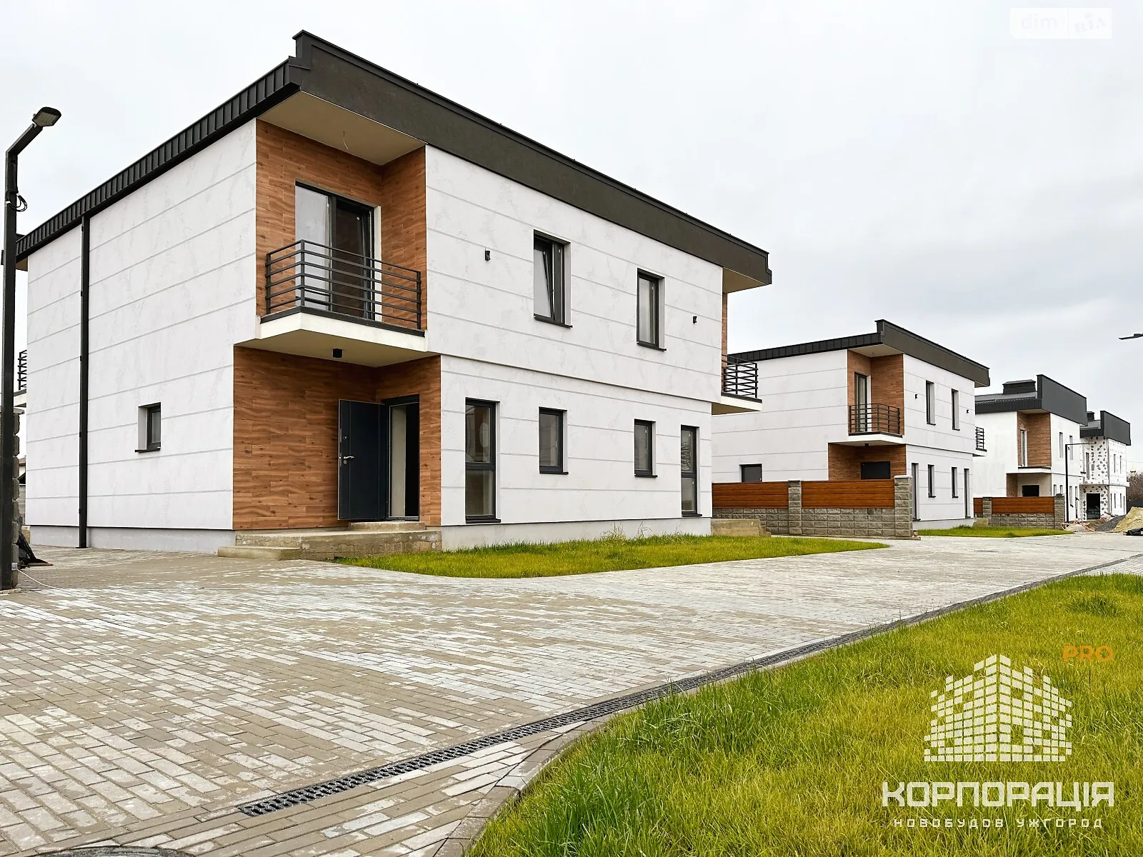 Продається будинок 2 поверховий 120 кв. м с басейном, цена: 108200 $ - фото 1