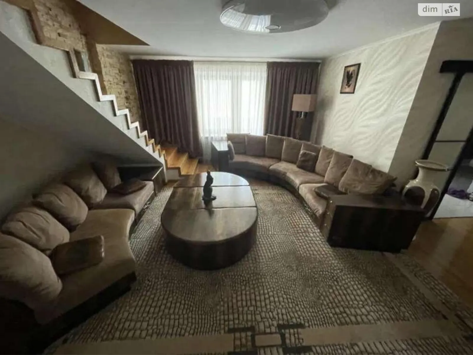 Продается 4-комнатная квартира 154 кв. м в Киеве, ул. Оноре де Бальзака, 6