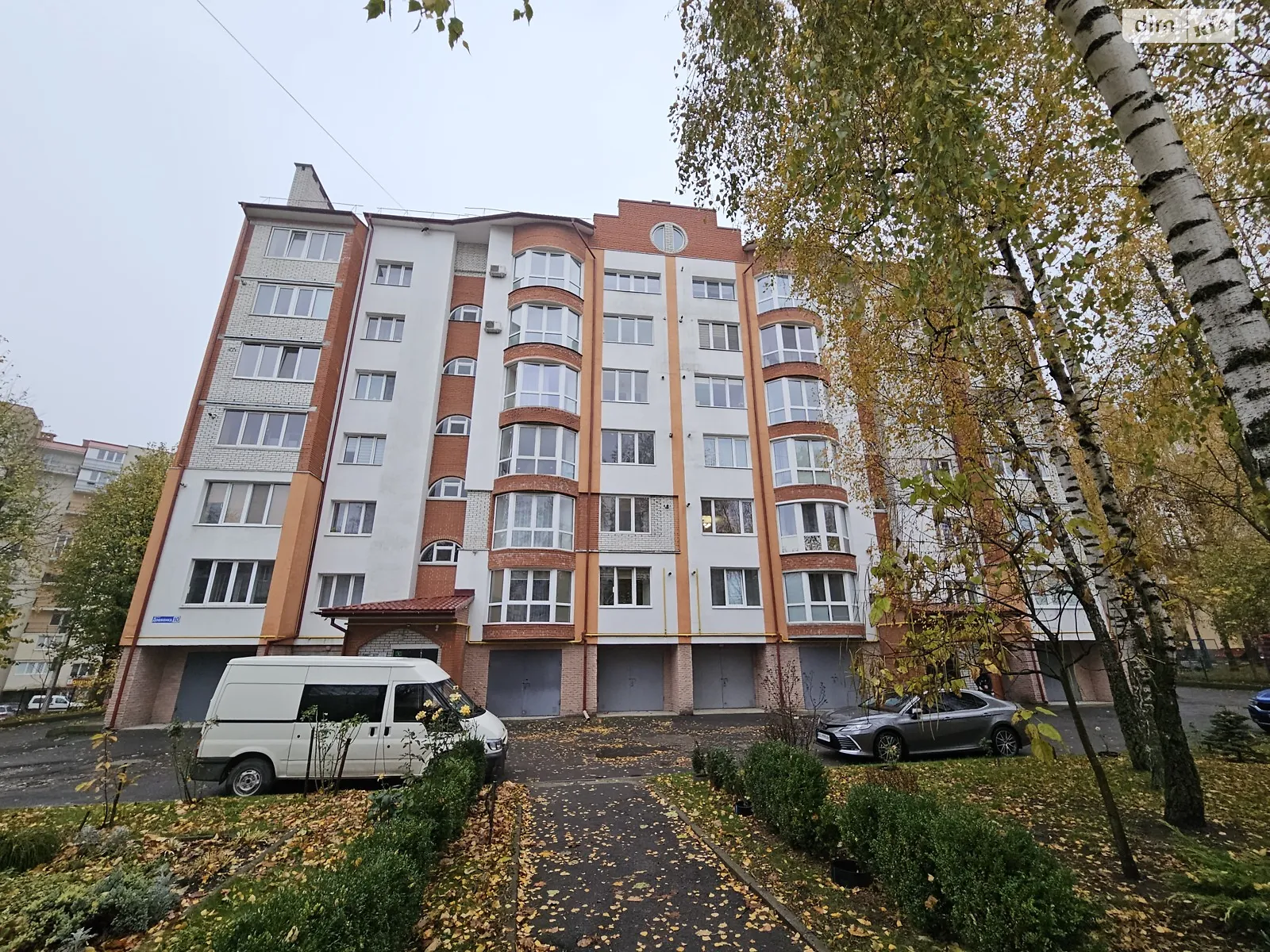 3-комнатная квартира 130 кв. м в Тернополе, ул. Довженко Александра, 10 - фото 1