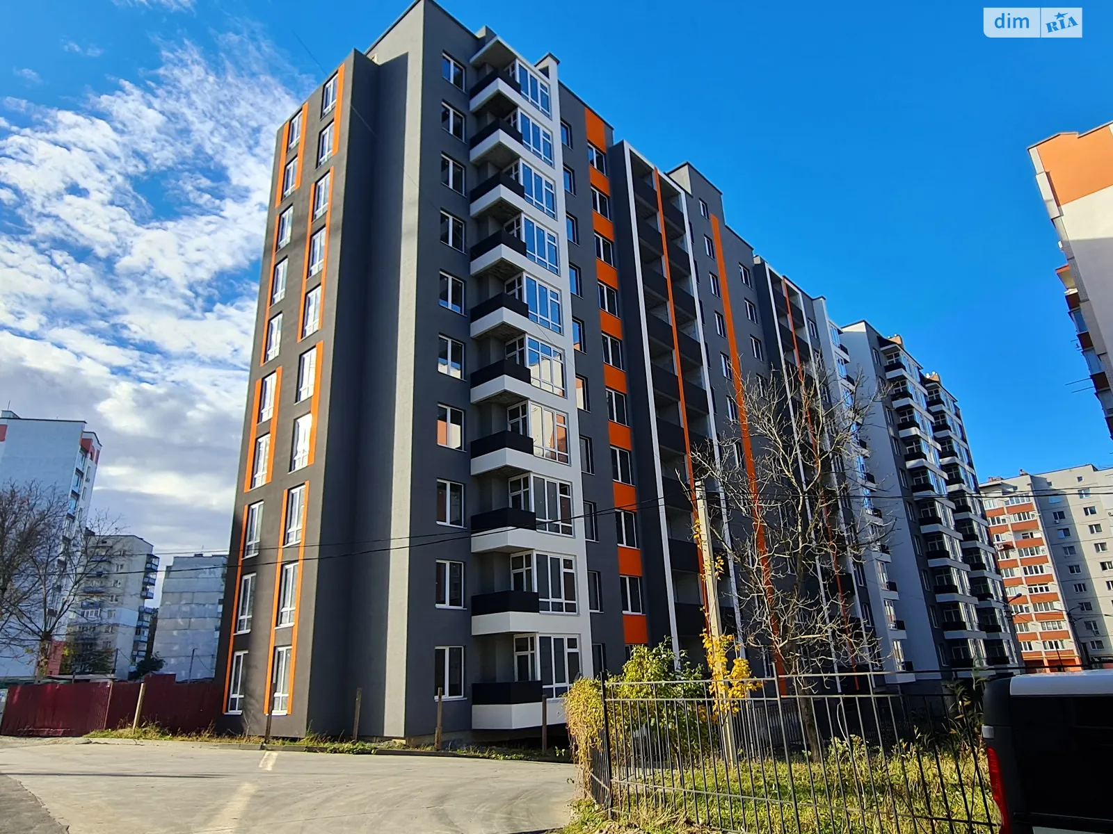Продається 1-кімнатна квартира 43 кв. м у Хмельницькому, вул. Інститутська, 6/1А - фото 1