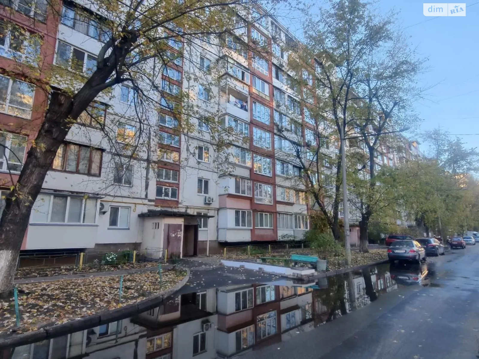 Продается 3-комнатная квартира 70 кв. м в Киеве