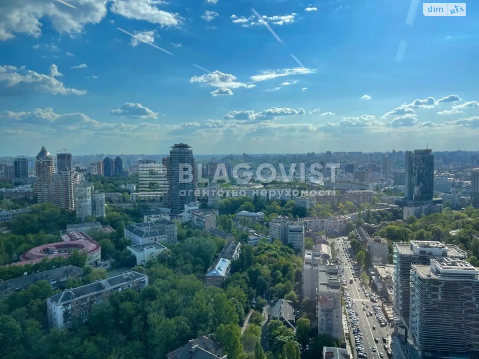 Продается 6-комнатная квартира 252 кв. м в Киеве, спуск Кловский, 7
