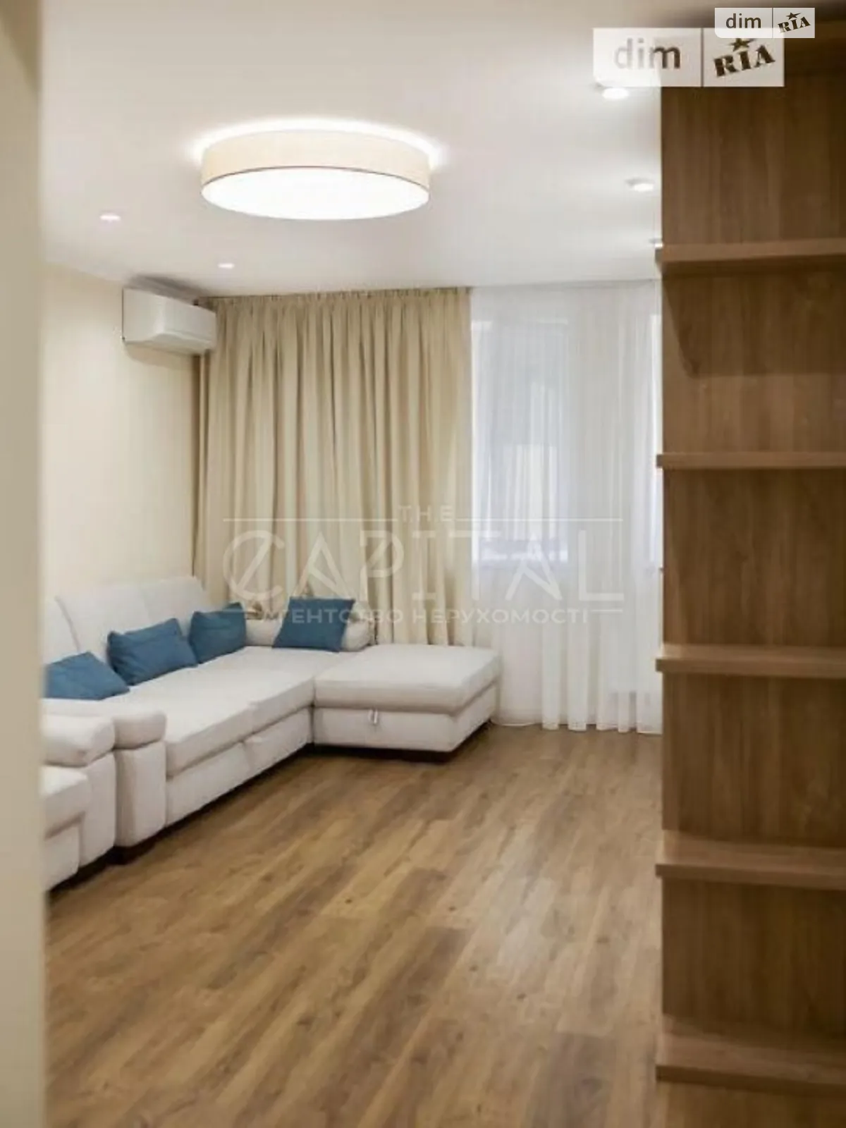 Продается 1-комнатная квартира 55 кв. м в Киеве, ул. Голосеевская, 13Б