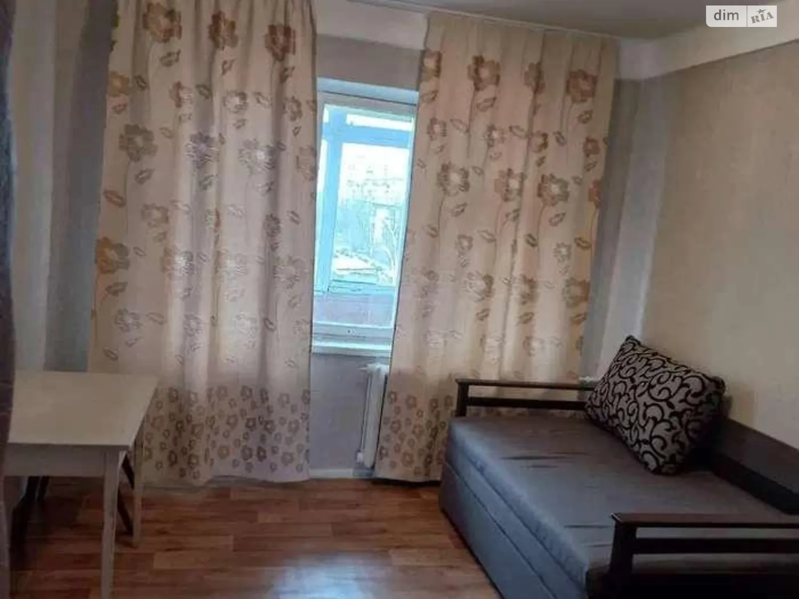 Продается комната 50 кв. м в Киеве, цена: 12000 $