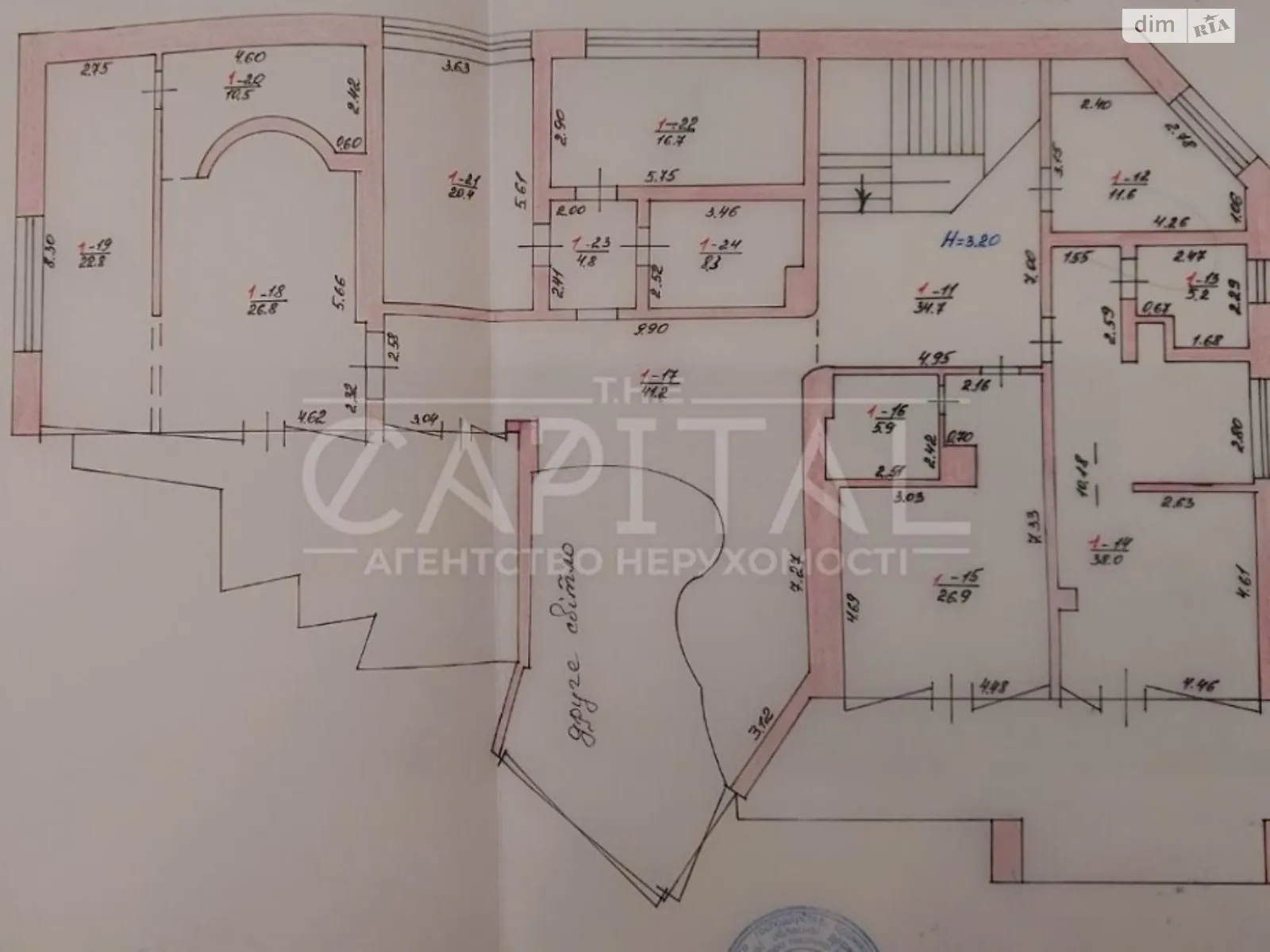 Продається будинок 3 поверховий 881 кв. м з ділянкою, цена: 1900000 $