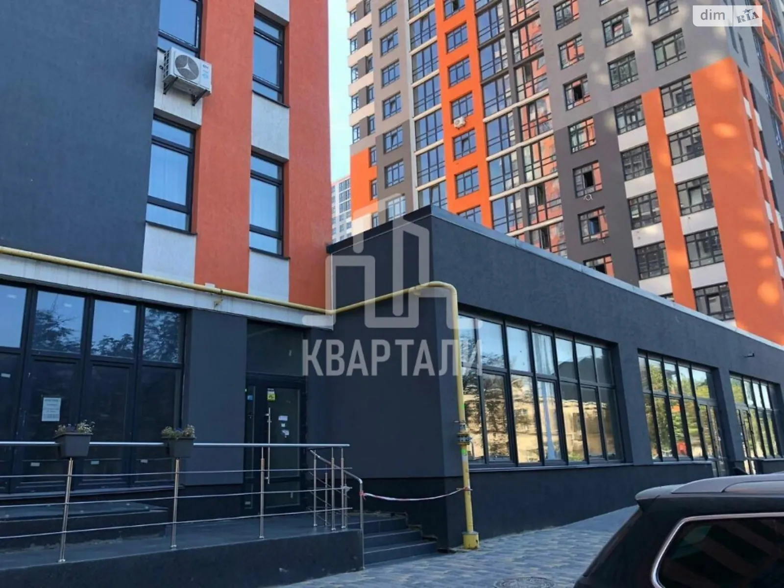 Продается 2-комнатная квартира 80 кв. м в Киеве, вул. Николая Гулака, 2А