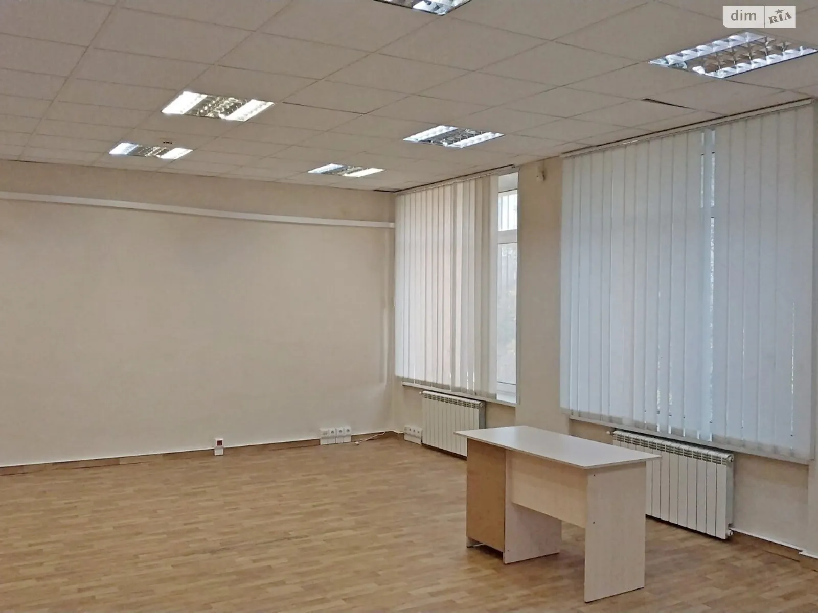 Здається в оренду офіс 86 кв. м в бізнес-центрі, цена: 29800 грн - фото 1