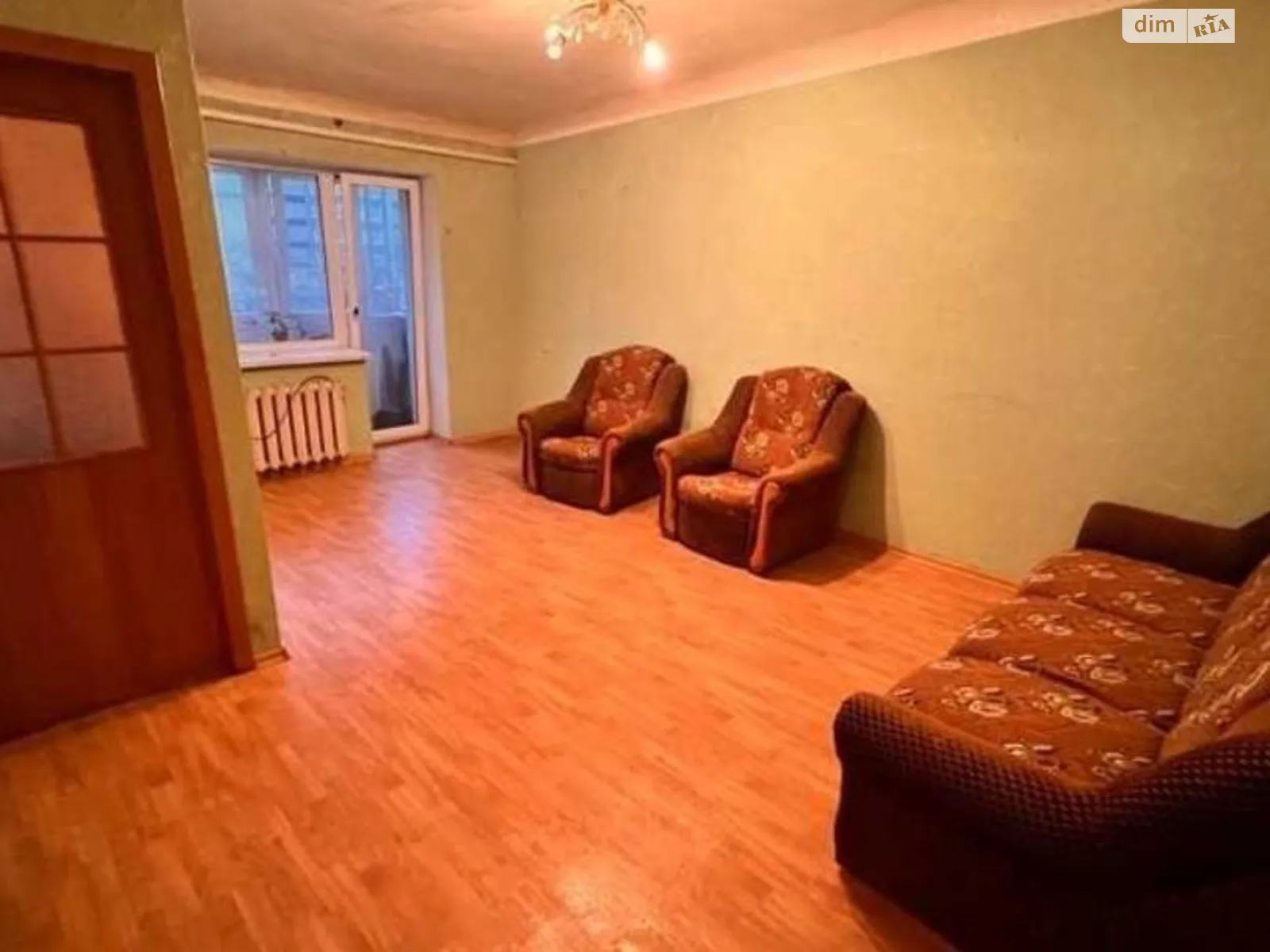 Продается 1-комнатная квартира 33 кв. м в Харькове, просп. Гагарина, 252