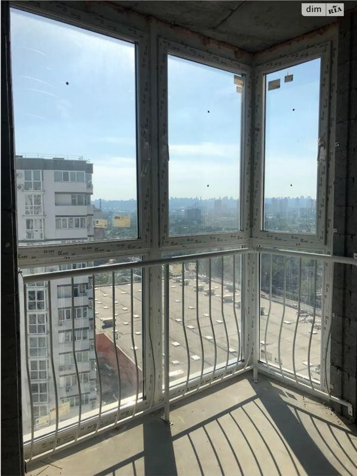 Продается 2-комнатная квартира 69 кв. м в Киеве, ул. Драгоманова, 2 - фото 1