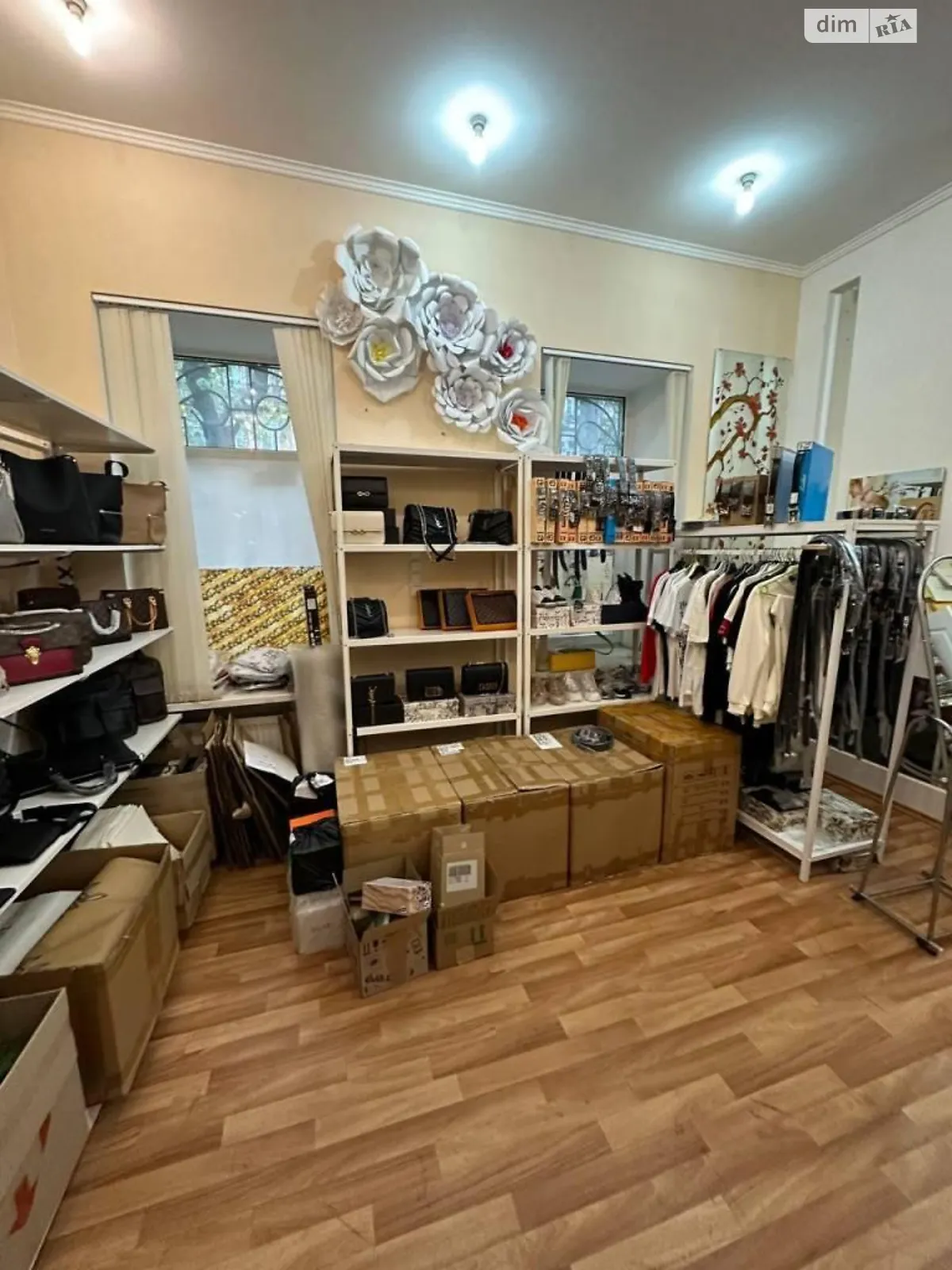 Продается офис 49 кв. м в бизнес-центре, цена: 55000 $ - фото 1