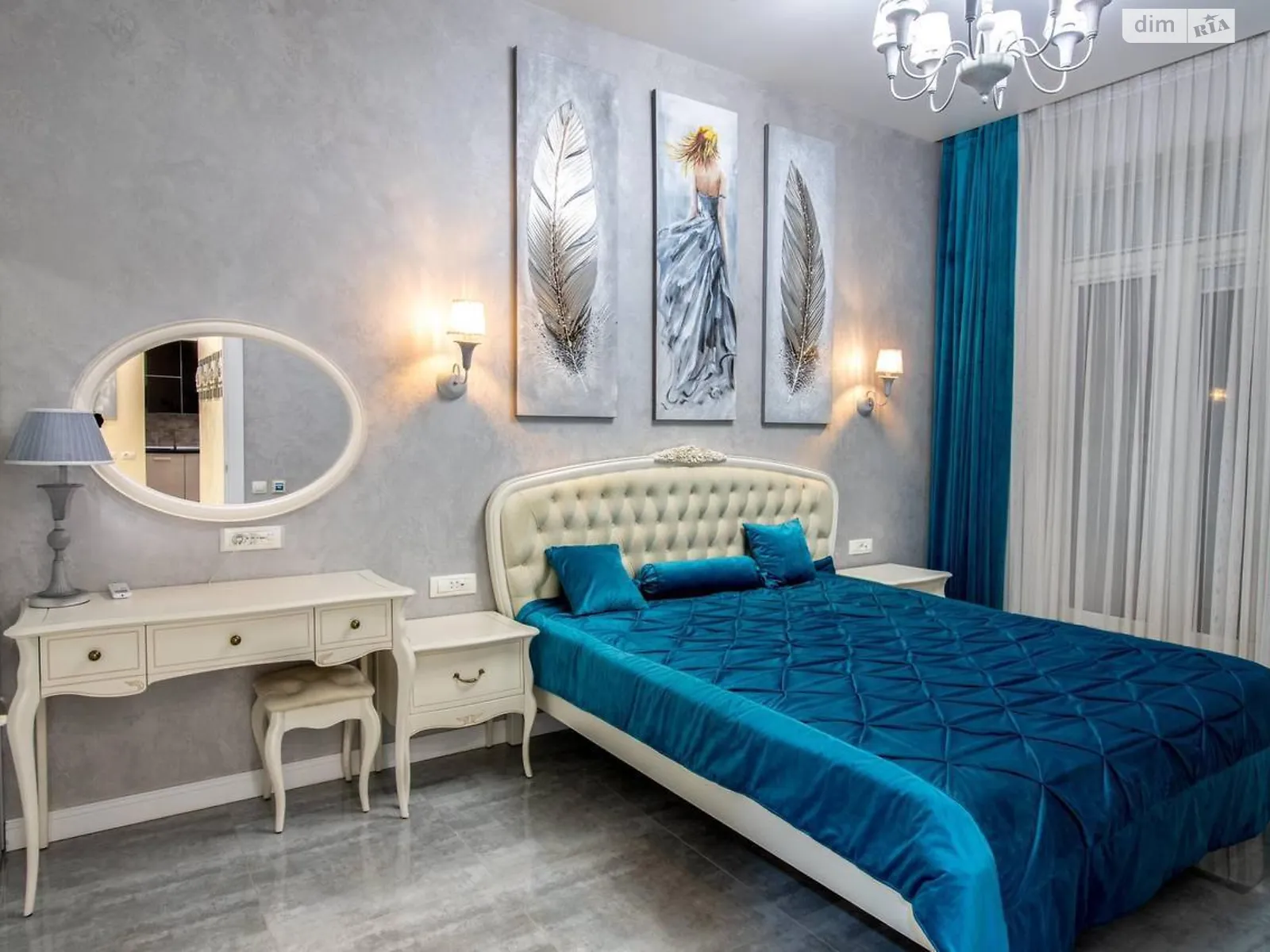 Продается 3-комнатная квартира 80 кв. м в Одессе, пл. Греческая