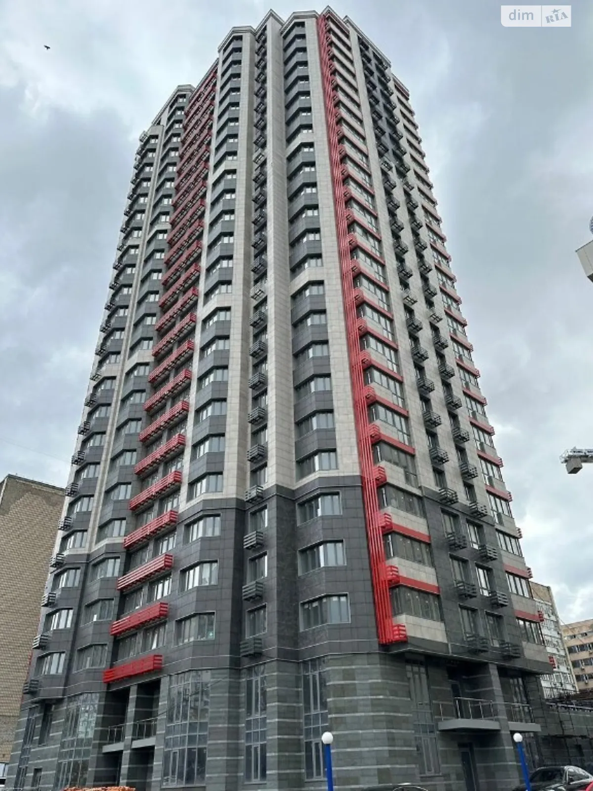 Продается 3-комнатная квартира 93 кв. м в Киеве, ул. Генерала Алмазова, 18/7 - фото 1