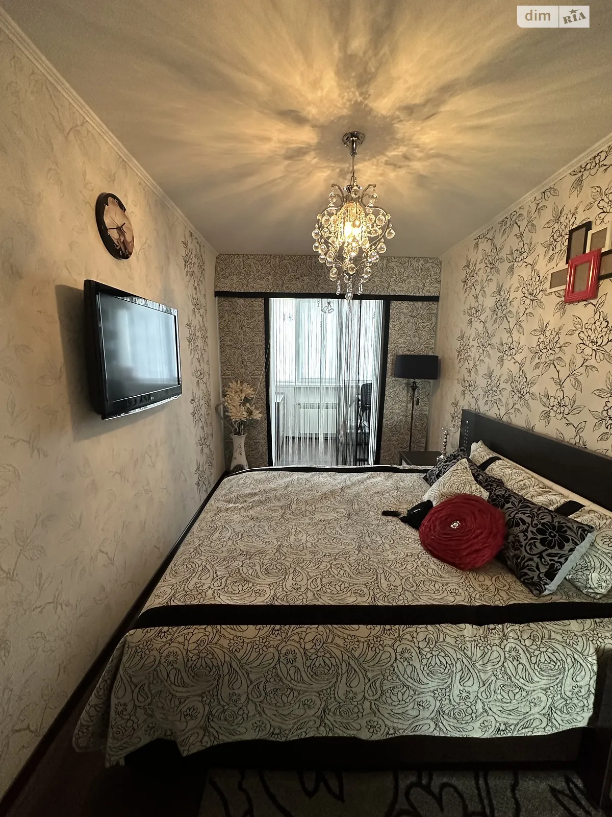 Продается 3-комнатная квартира 65 кв. м в Днепре, Донецкое шоссе, 108