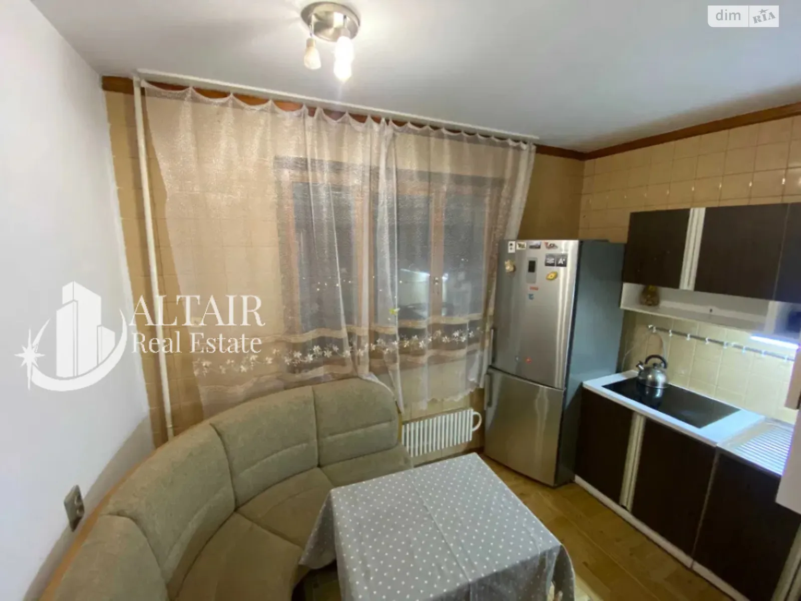 Продается 2-комнатная квартира 51 кв. м в Харькове, ул. Энвера Ахсарова