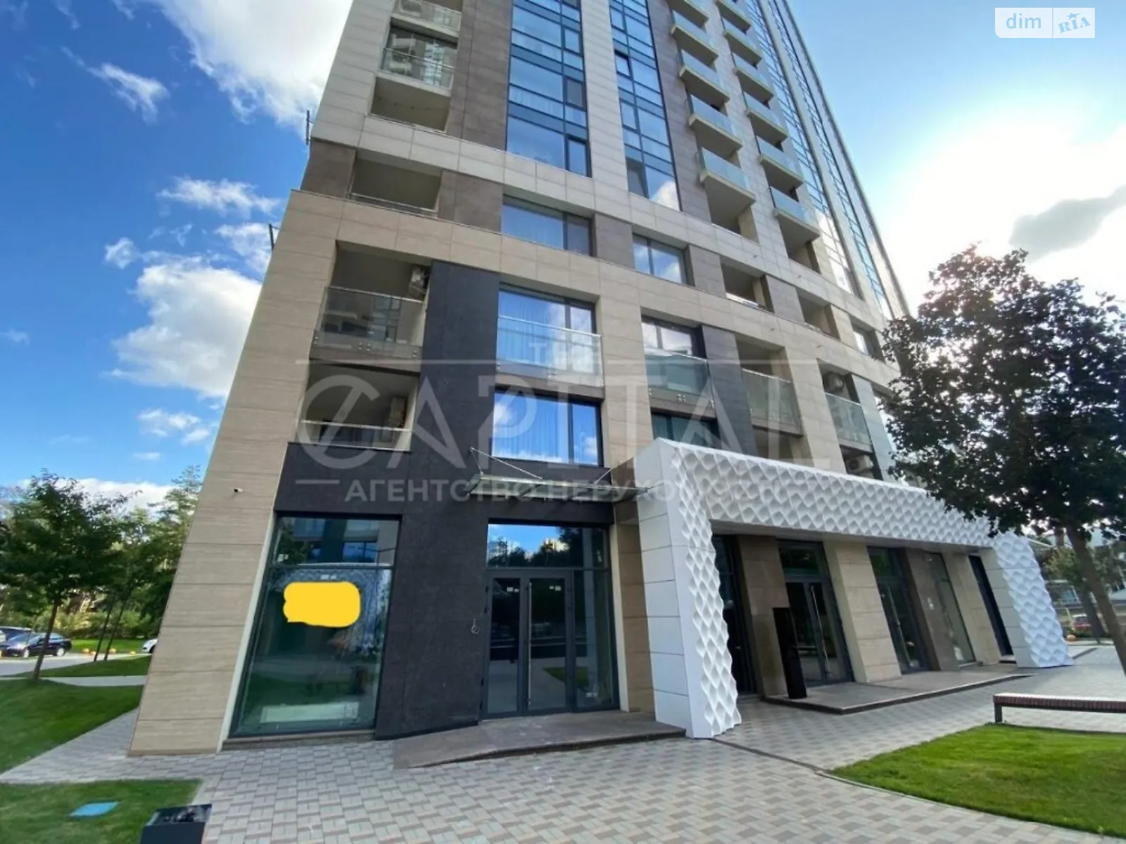 Сдается в аренду помещения свободного назначения 74.7 кв. м в 26-этажном здании, цена: 35000 грн