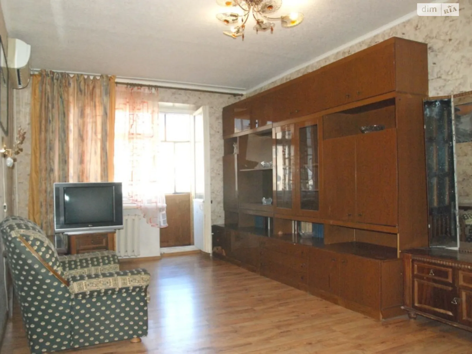 Продается 2-комнатная квартира 42 кв. м в Днепре, ул. Паторжинского - фото 1