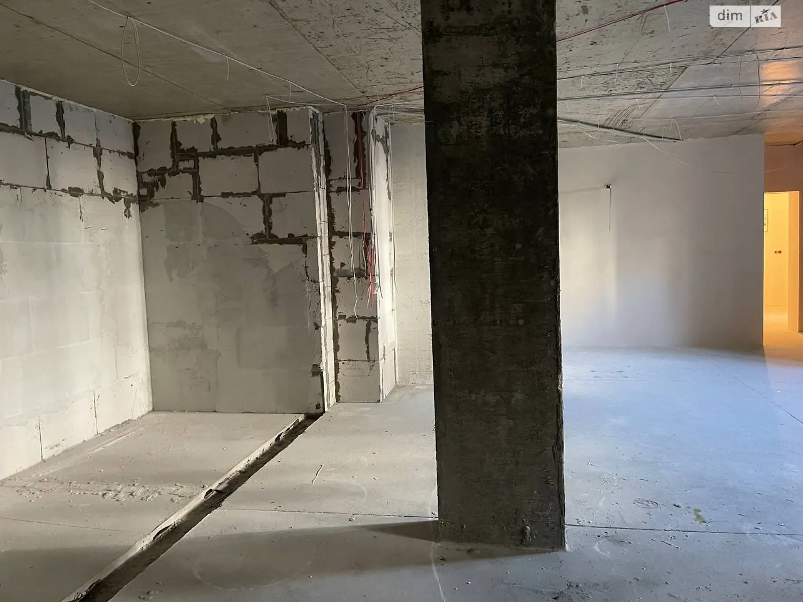 Продається офіс 98 кв. м в бізнес-центрі, цена: 68000 $ - фото 1