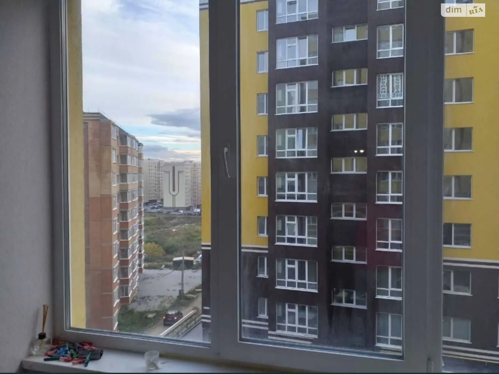 Продается 1-комнатная квартира 38 кв. м в Хмельницком, ул. Кармелюка, 11 - фото 1
