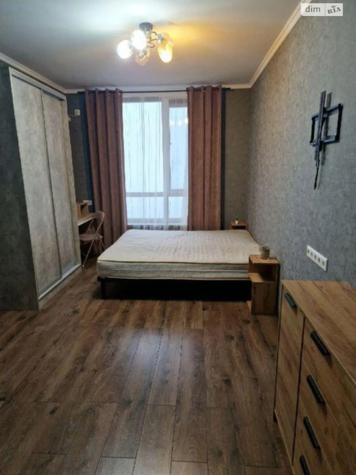 Продается 1-комнатная квартира 41 кв. м в Киеве, ул. Кадетский Гай, 12 - фото 1