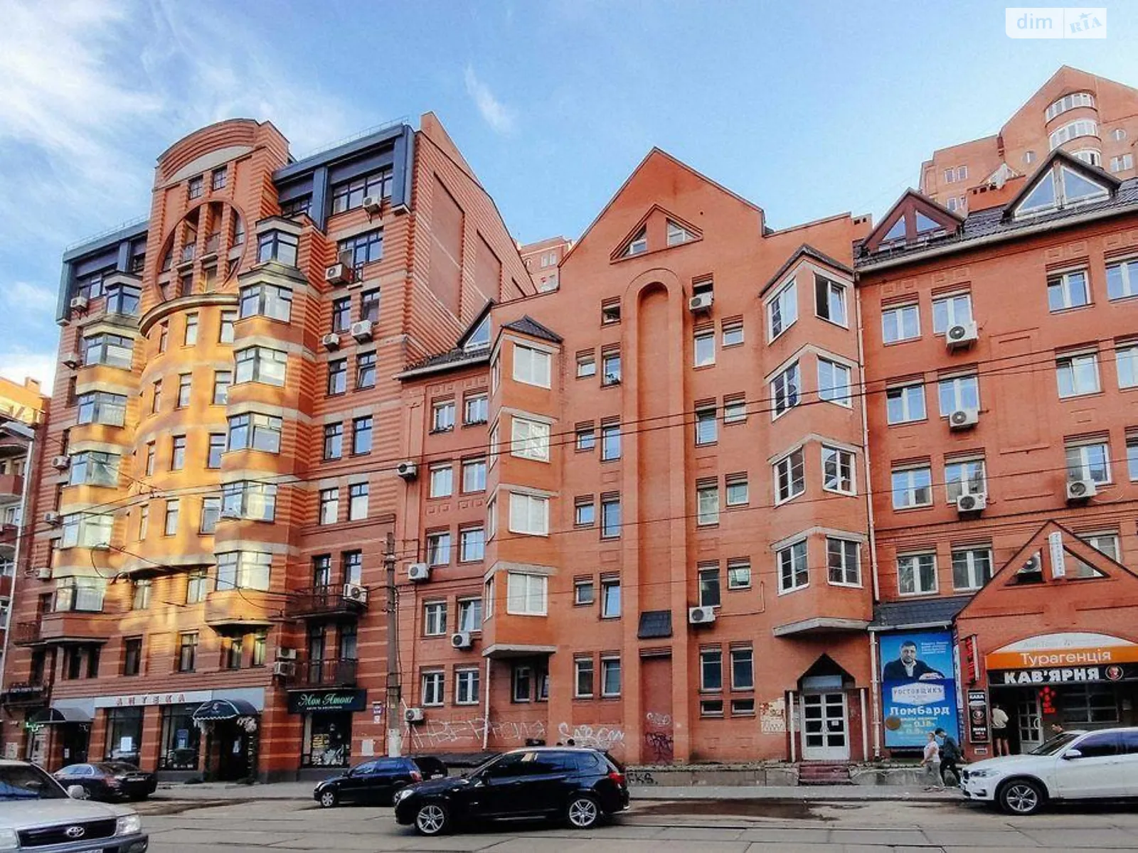 Продается 3-комнатная квартира 115 кв. м в Киеве, ул. Дмитриевская, 15-17 - фото 1