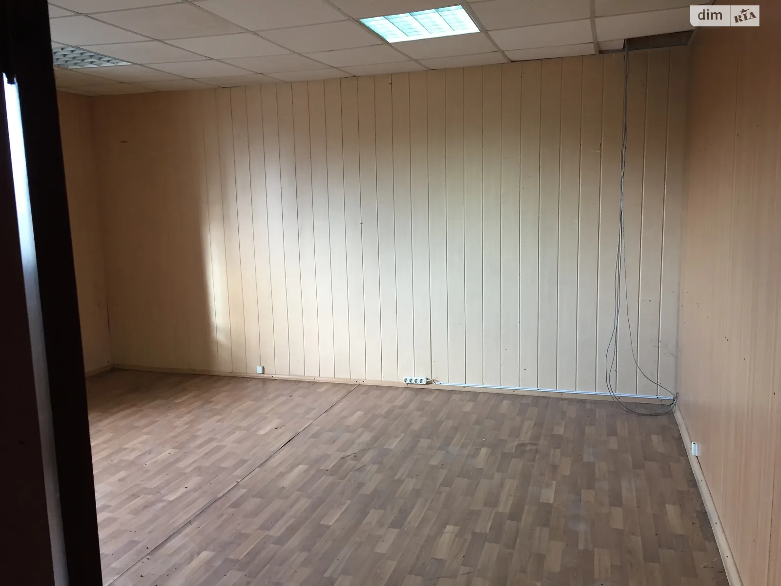 Сдается в аренду помещения свободного назначения 28.2 кв. м в 1-этажном здании, цена: 7920 грн - фото 1