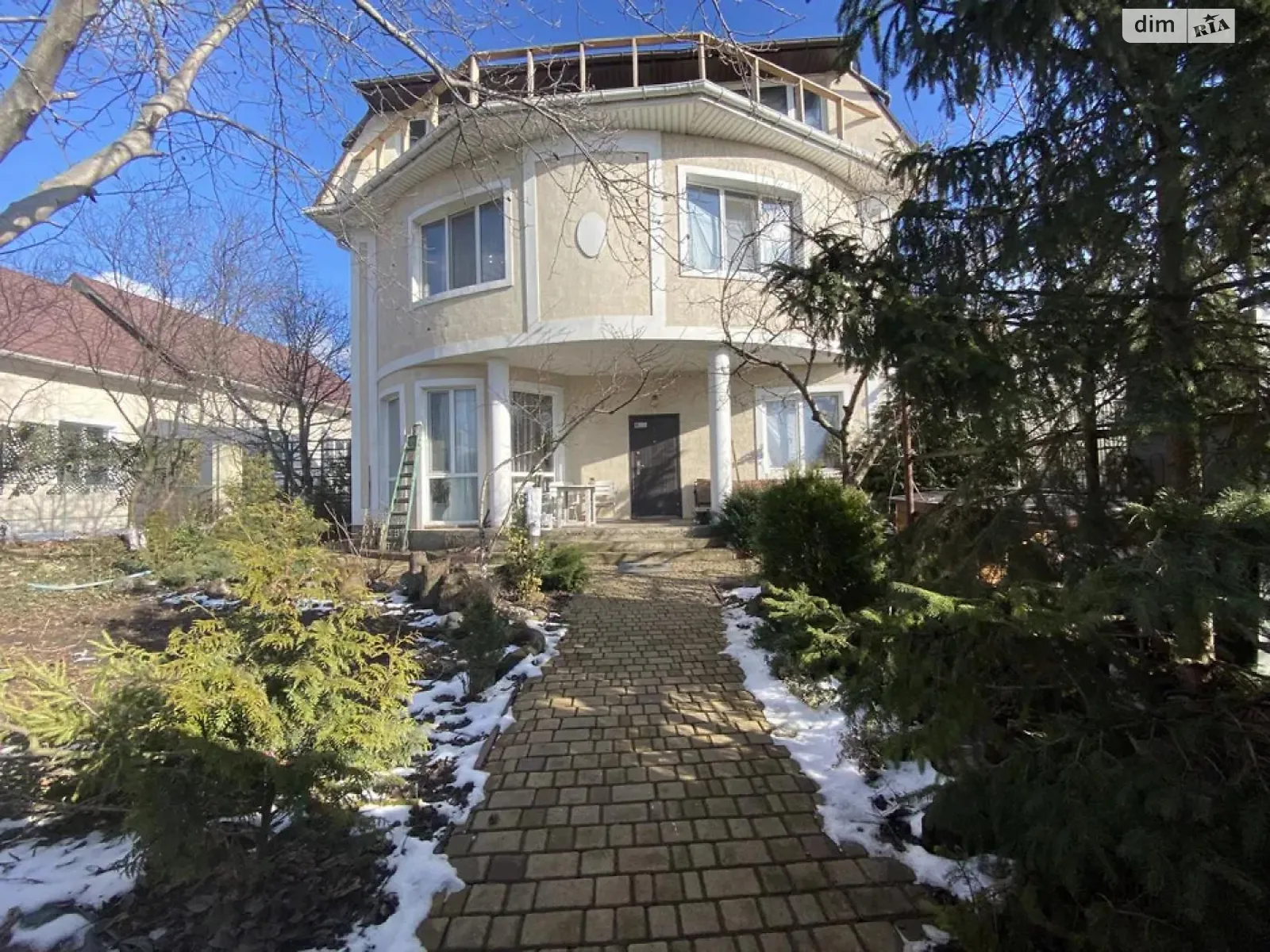 Продається будинок 3 поверховий 185 кв. м з терасою, цена: 200000 $