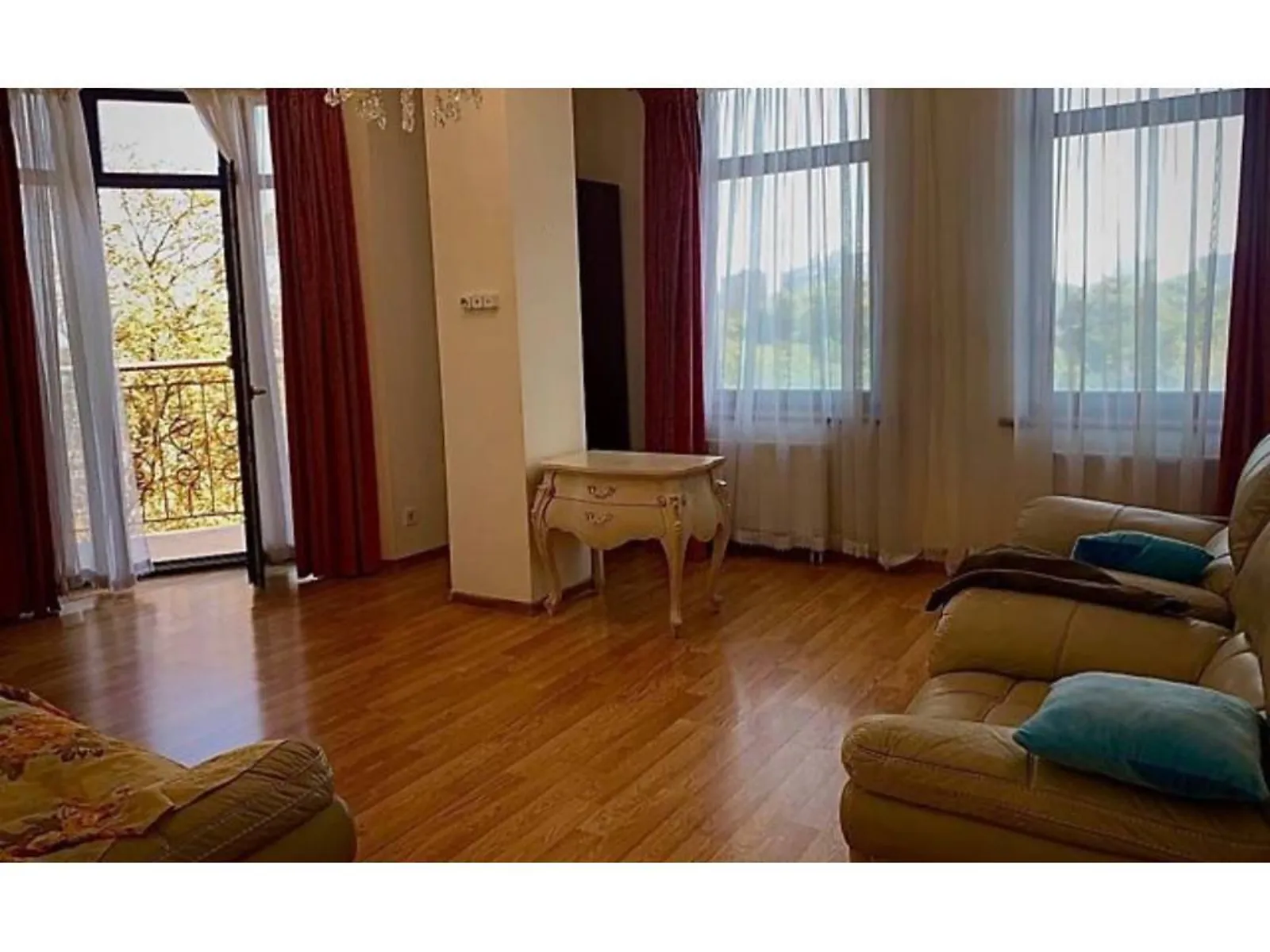 Продается 2-комнатная квартира 78 кв. м в Одессе, бул. Французский, 13А - фото 1