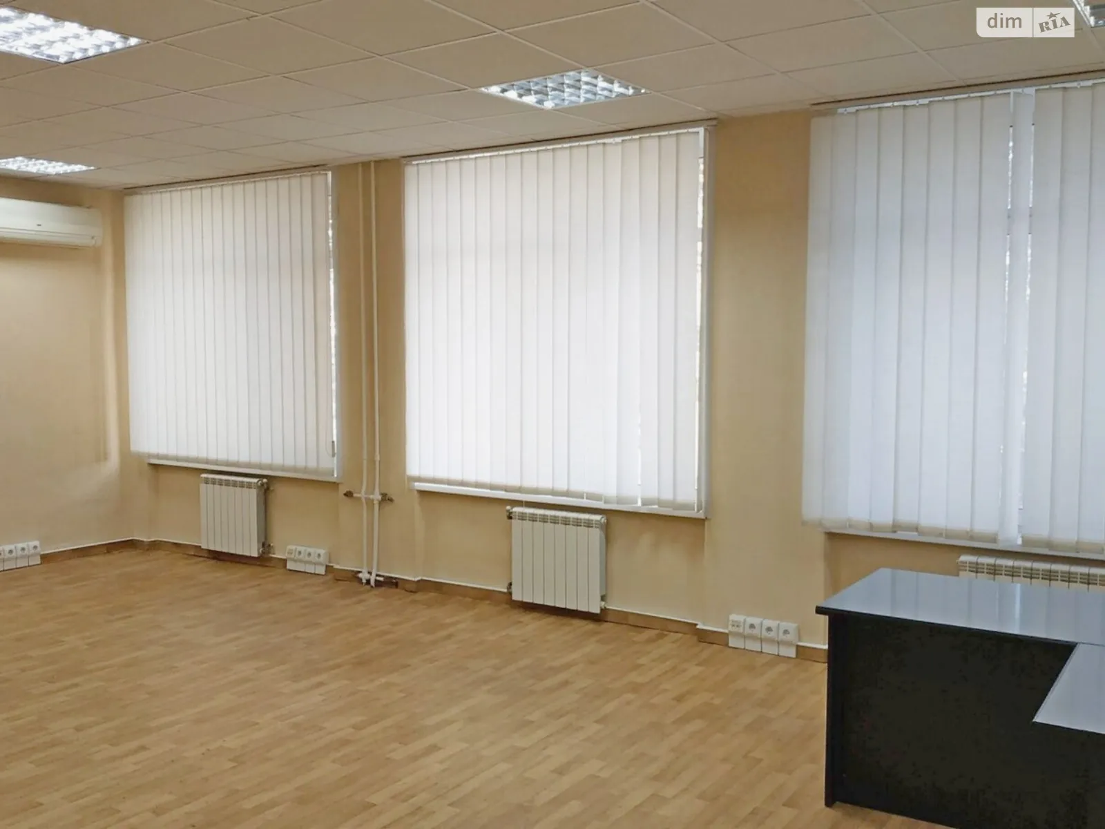 Сдается в аренду офис 204 кв. м в бизнес-центре, цена: 81200 грн - фото 1