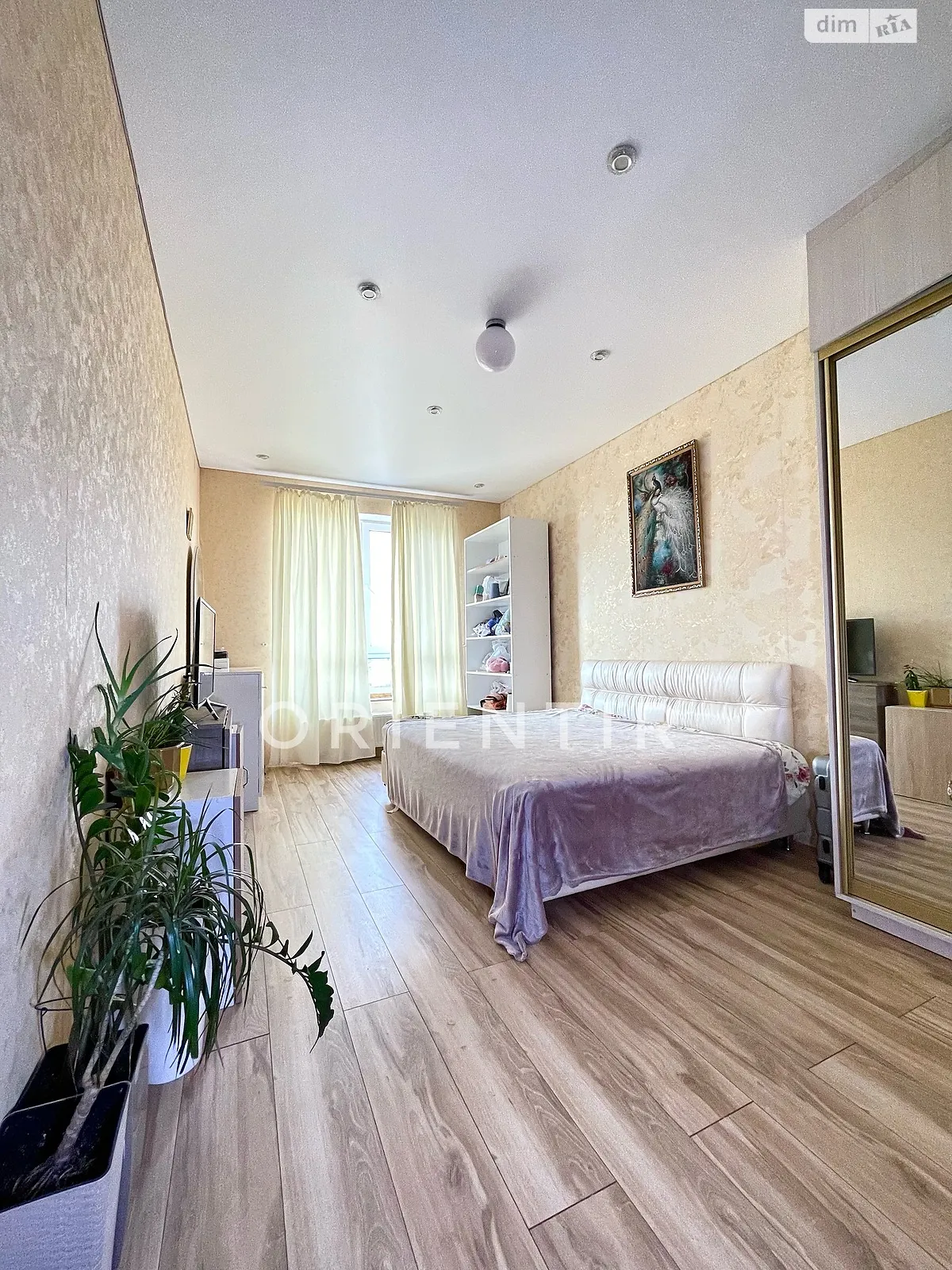 Продается 1-комнатная квартира 42 кв. м в Буче, бул. Леонида Бирюкова