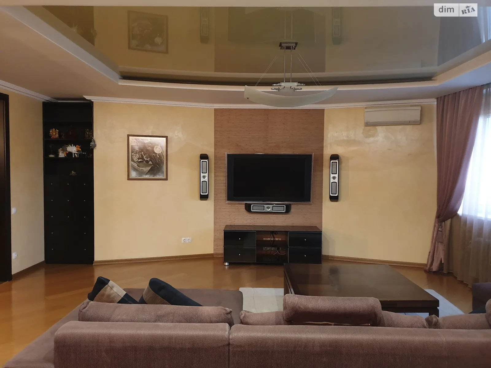 Продается 4-комнатная квартира 146.4 кв. м в Киеве, ул. Раисы Окипной, 10А - фото 1