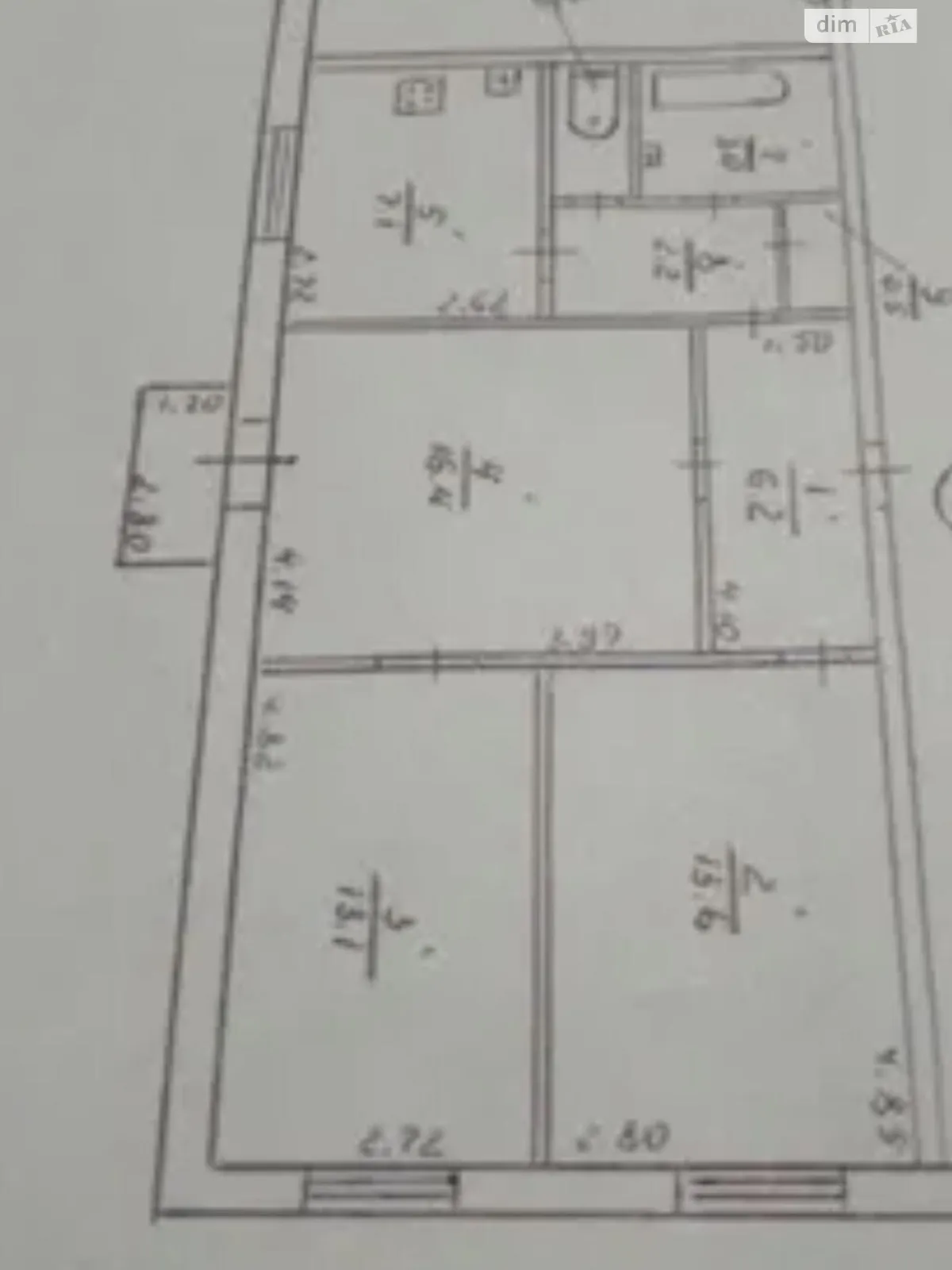 Продається 3-кімнатна квартира 63 кв. м у Дніпрі, вул. Універсальна