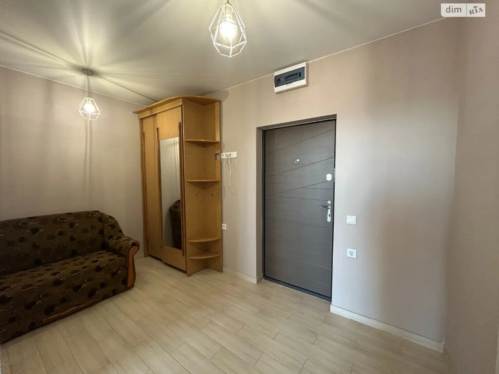 Продается 1-комнатная квартира 40 кв. м в Ирпене, ул. Николая Сингаевского(Новооскольская), 2Ж