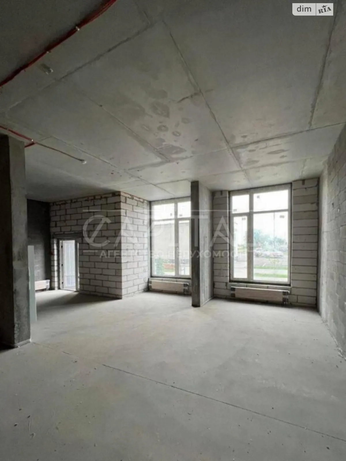 Здається в оренду приміщення вільного призначення 73.2 кв. м в 1-поверховій будівлі, цена: 35000 грн