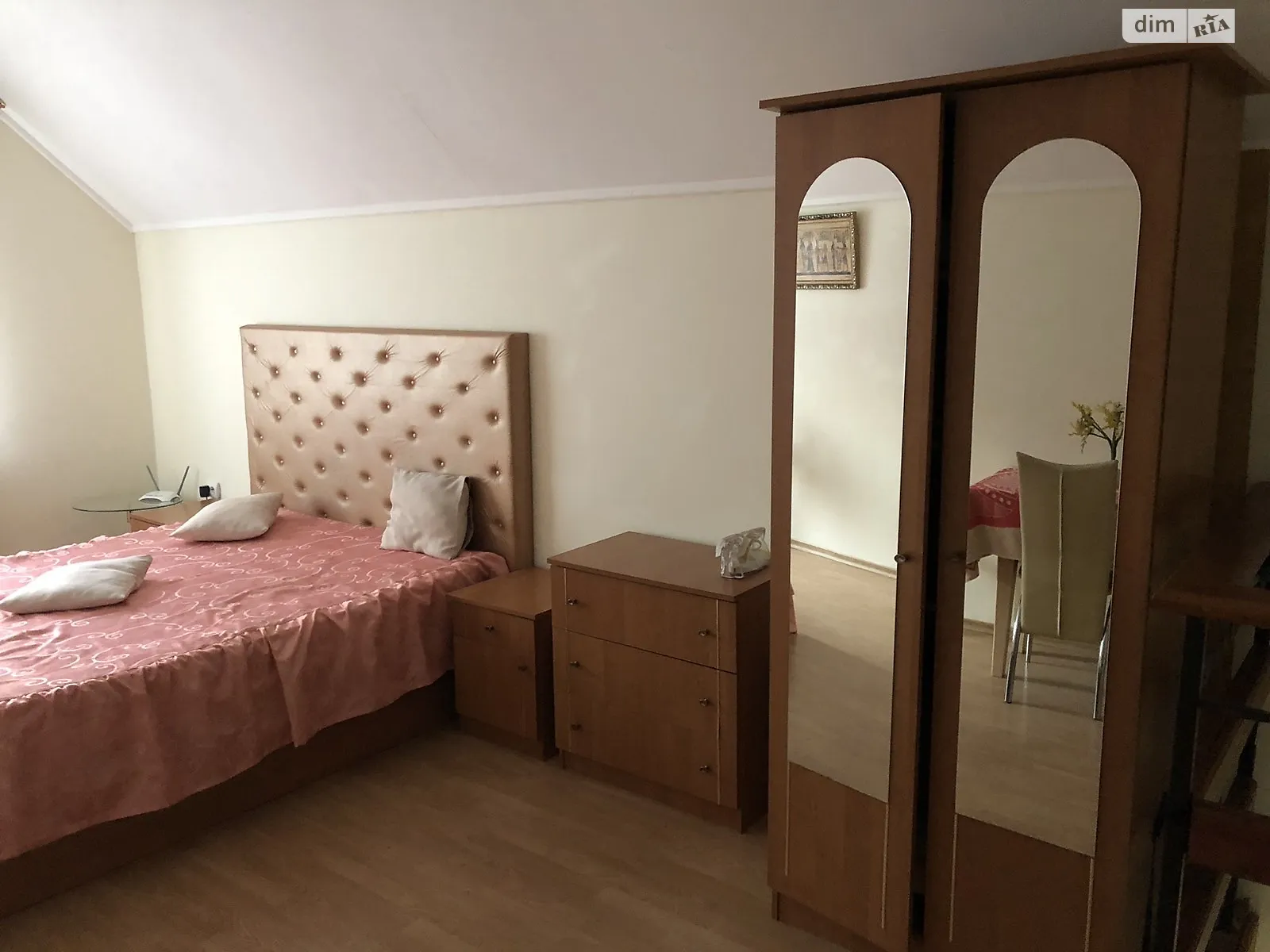 Продается 1-комнатная квартира 44 кв. м в Ужгороде, цена: 44200 $