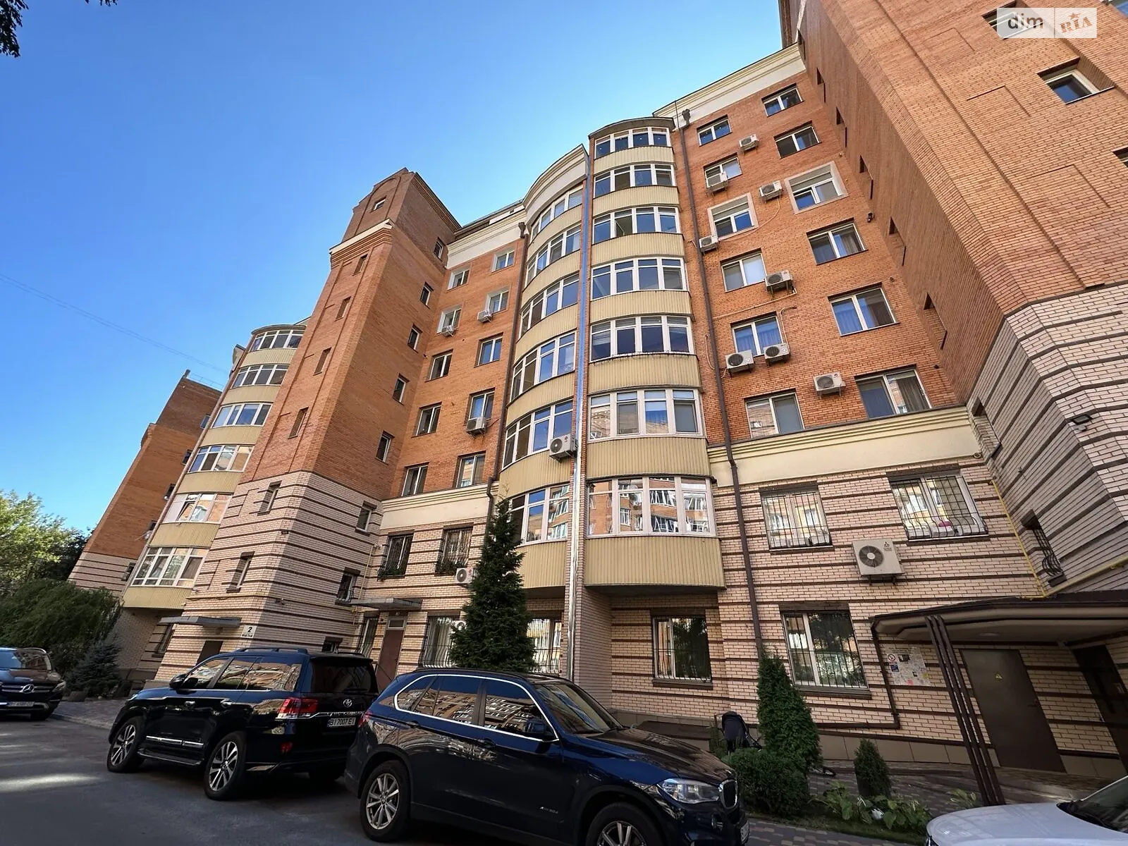 Продается 4-комнатная квартира 218 кв. м в Полтаве, ул. Соборности, 40Д