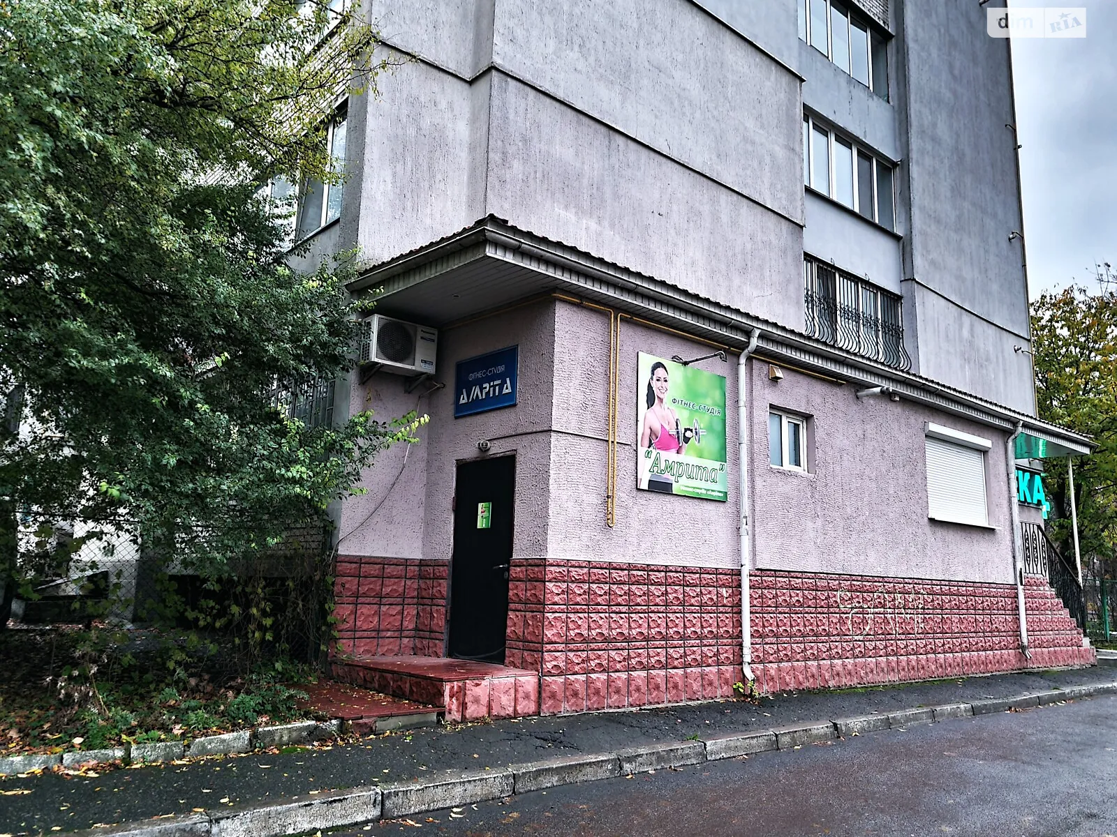 Продається приміщення вільного призначення 140 кв. м в 10-поверховій будівлі, цена: 58000 $ - фото 1