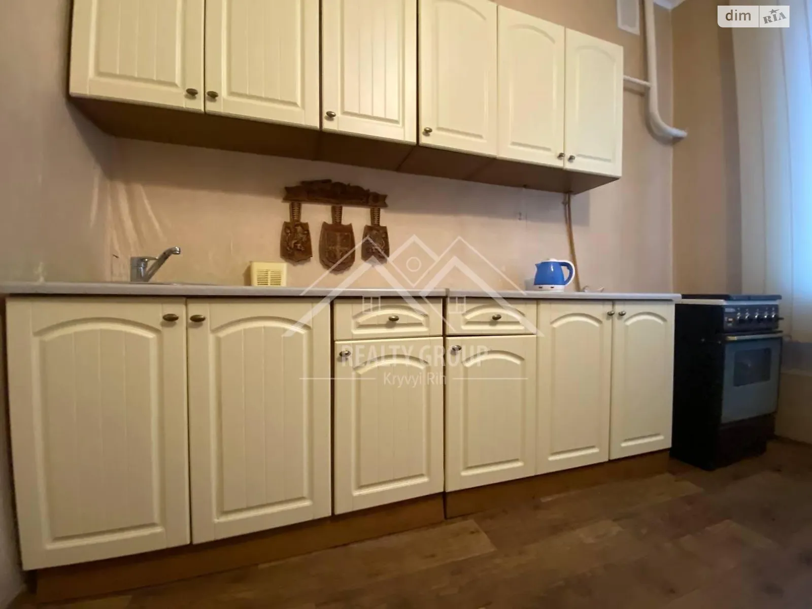 Продается 3-комнатная квартира 81.6 кв. м в Кривом Роге, ул. Виктора Оцерклевича(Курчатова) - фото 1