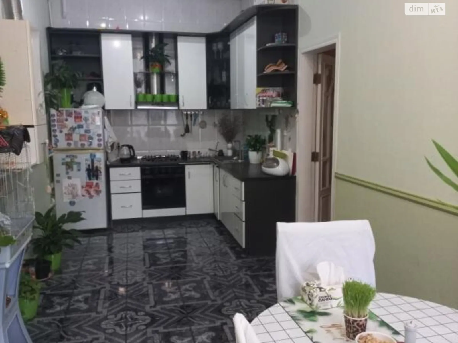 Продается 3-комнатная квартира 119 кв. м в Одессе, ул. Канатная - фото 1