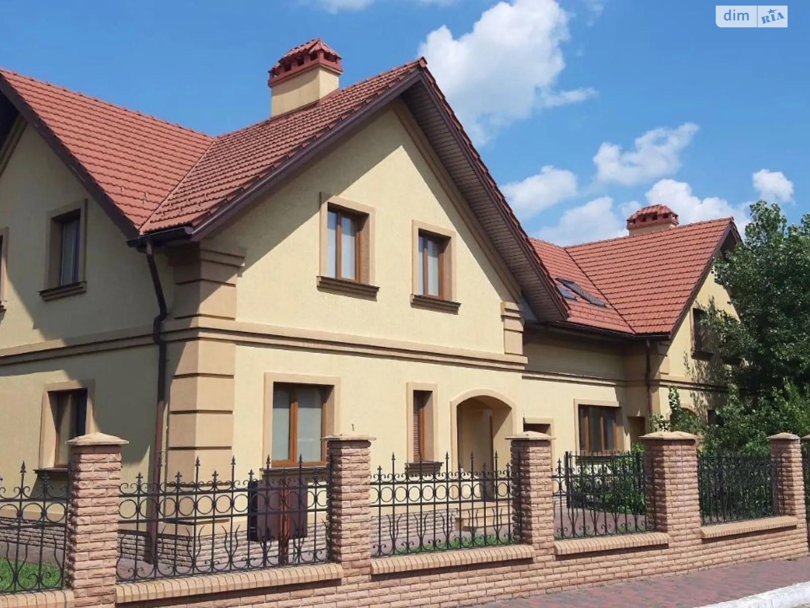 Киев, цена: 152000 $