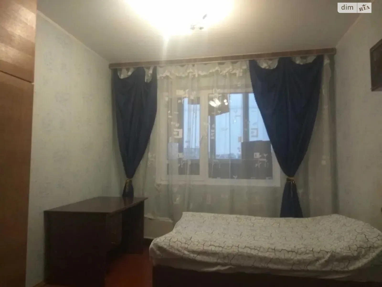 Здається в оренду кімната 52 кв. м у Києві, цена: 4000 грн